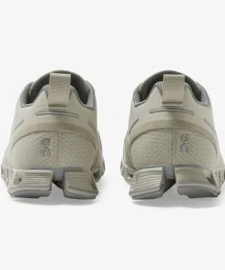 ON Running Women's Cloud Waterproof Women's Footwear