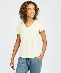 Tasc Performance Tasc Peformance Women's Nola V-neck T