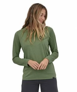 Patagonia Women's Longsleeve Cap Cool Daily Graphic Shirt